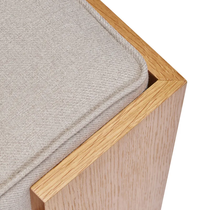 Forma Stool Sand/Natural van Hübsch – sfeerfoto 1 van 4