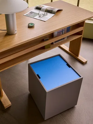 Vault Side Table/Storage Box Brown/Blue van Hübsch – sfeerfoto 6 van 8