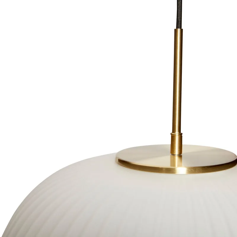 Serene Pendant Ø42 White de Hübsch – photo d’ambiance 1 sur 7