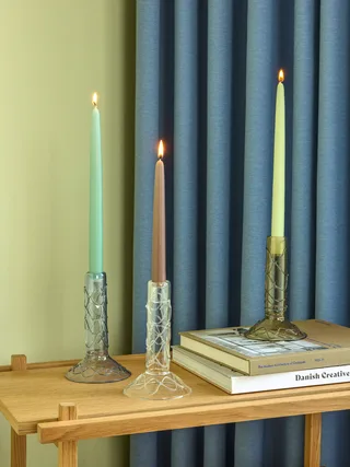 Doodle Candleholder Blue van Hübsch – sfeerfoto 3 van 5