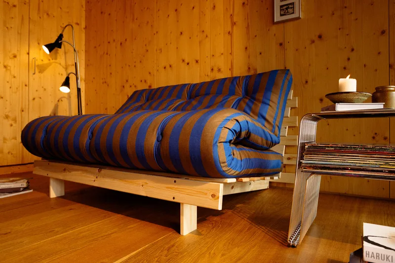 ROOTS RAW 160 X 200 W. ROOTS MATTRESS BROWN-BLUE van Karup Design – sfeerfoto 9 van 12