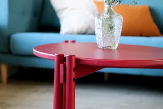 STICKS TABLE HIGH POPPY RED van Karup Design – sfeerfoto 2 van 15