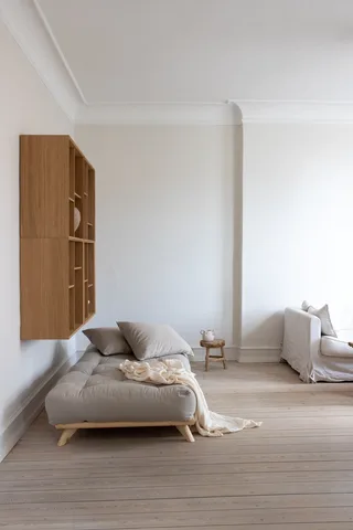 SENZA DAYBED CLEAR LACQUERED W. SENZA DAYBED MATTRESS SET WHEAT BEIGE van Karup Design – sfeerfoto 4 van 8