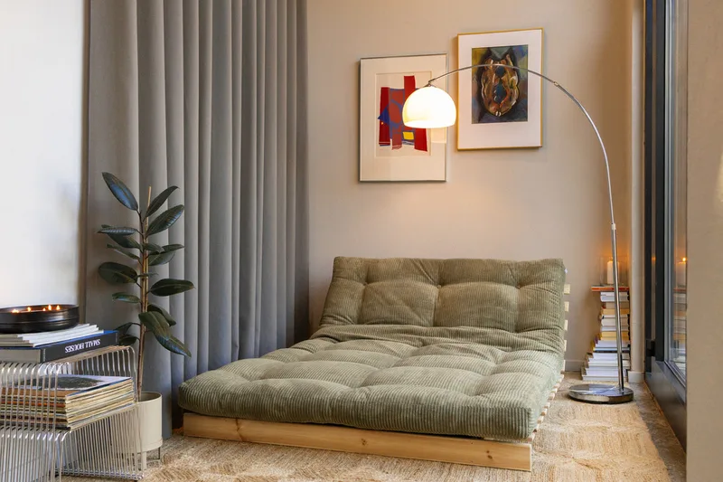 ROOTS RAW 140 X 200 W. ROOTS MATTRESS RETRO ORANGE de Karup Design – photo d’ambiance 9 sur 15