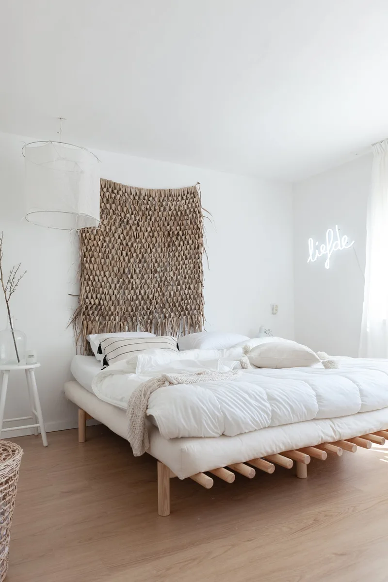 PACE BED CLEAR LACQUERED 140 X 200 by Karup Design – interior photo 7 of 9