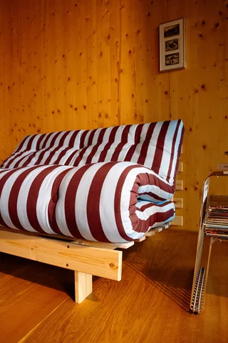 ROOTS RAW 90 X 200 W. ROOTS MATTRESS BURGUNDY-LIGHT BLUE by Karup Design – interior photo 9 of 11