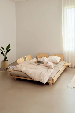 SOCIAL SOFA BED CLEAR LAC 140 X 200 W. 4 PCS BACK RESTS AND 2 PCS SIDE TABLES W. FRESH MATTRESS MOCCA by Karup Design – interior photo 10 of 20