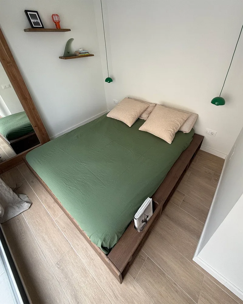 ZIGGY BED CAROB BROWN LACQUERED 140 X 200 van Karup Design – sfeerfoto 9 van 10
