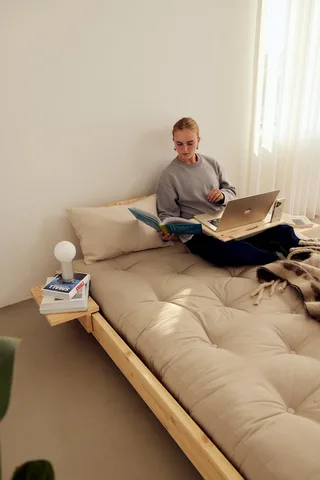 BFF LAP TABLE CLEAR LACQUERED van Karup Design – sfeerfoto 8 van 10