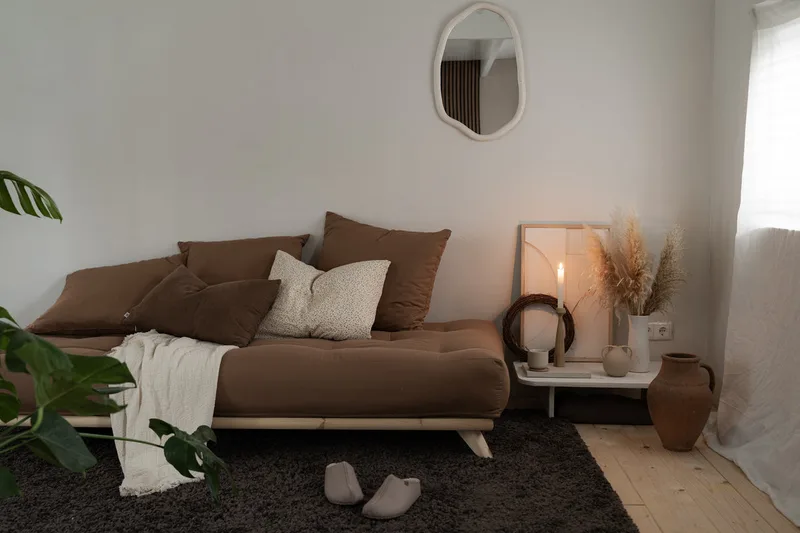 SENZA DAYBED CLEAR LACQUERED W. SENZA DAYBED MATTRESS SET WHEAT BEIGE van Karup Design – sfeerfoto 6 van 8