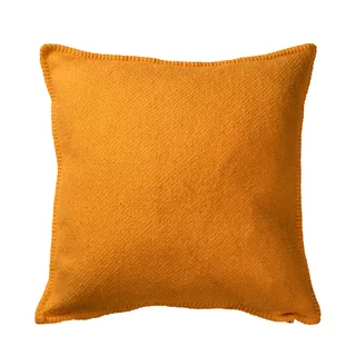 Bouclé kuddfodral von Klippan Yllefabrik in Ockra – Produktfoto 2 von 2