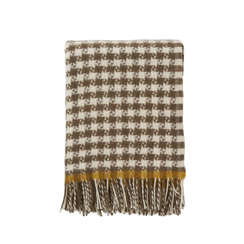 Dogtooth by Klippan Yllefabrik in Lera/senap – product photo