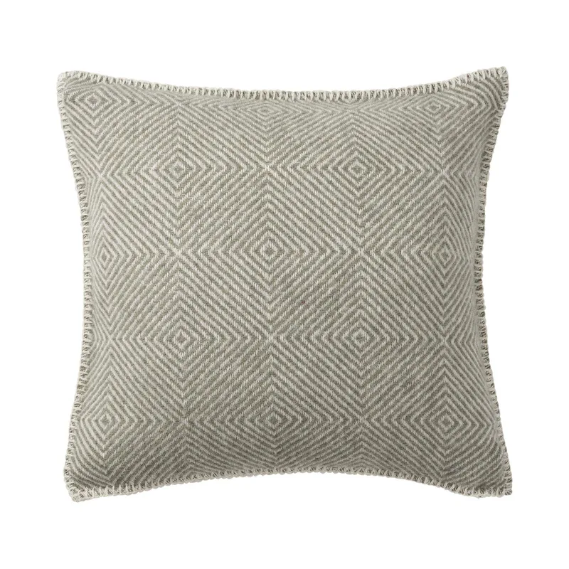 Gooseye kuddfodral by Klippan Yllefabrik in Grön – product photo