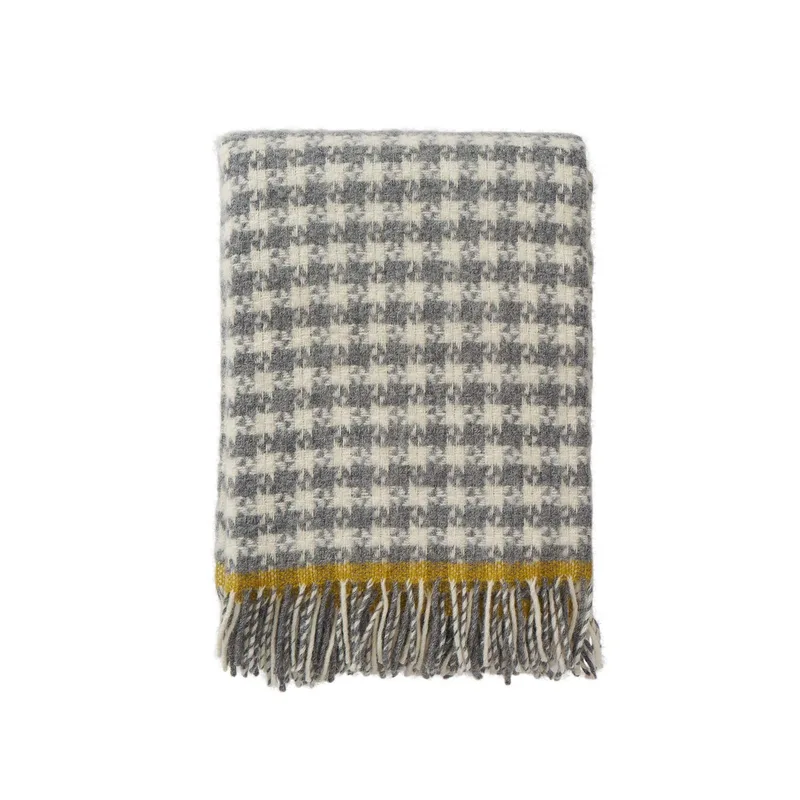 Dogtooth by Klippan Yllefabrik in Grå/gul – product photo