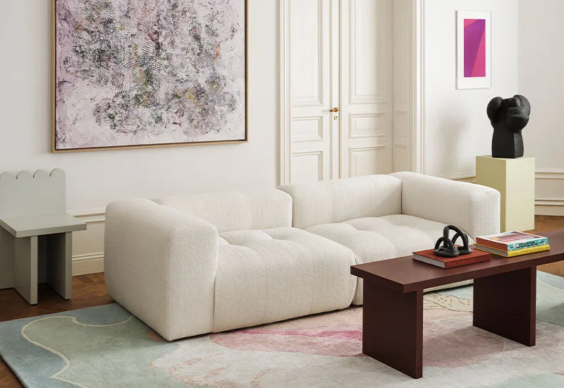Cecco 2-sits soffa by LAYERED in Bouclé Pearly Off White – interior photo