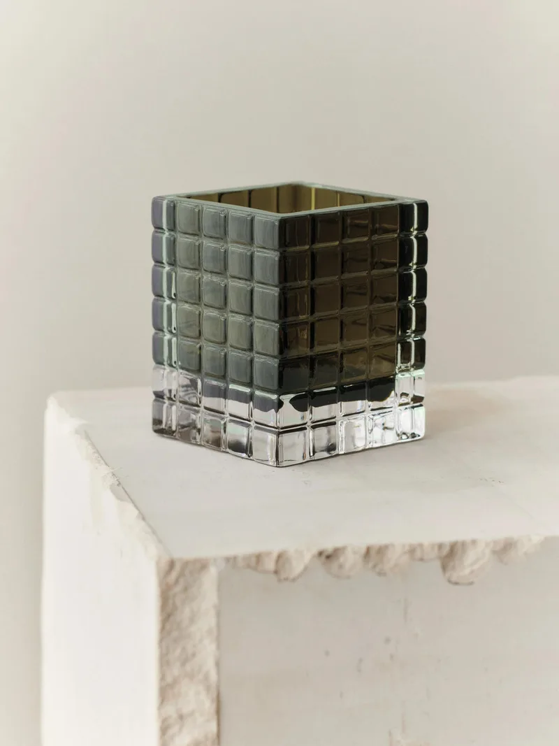 CITY LIGHT 2 de LOUISE ROE en Olive – photo du produit