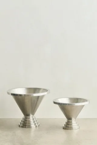 METAL CHAMPAGNE BOWL 01 de LOUISE ROE – photo d’ambiance 1 sur 2