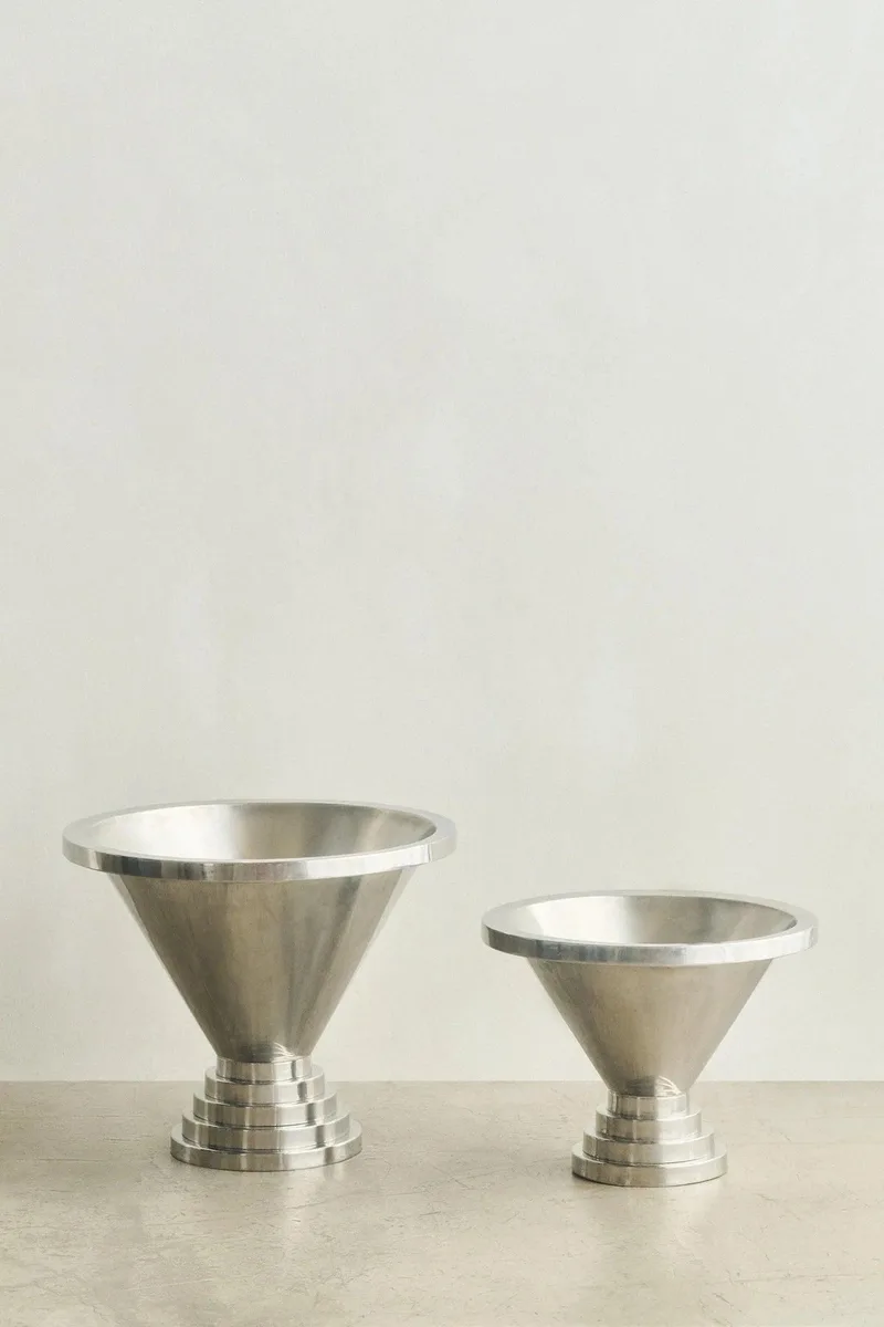 METAL CHAMPAGNE BOWL 02 by LOUISE ROE – interior photo