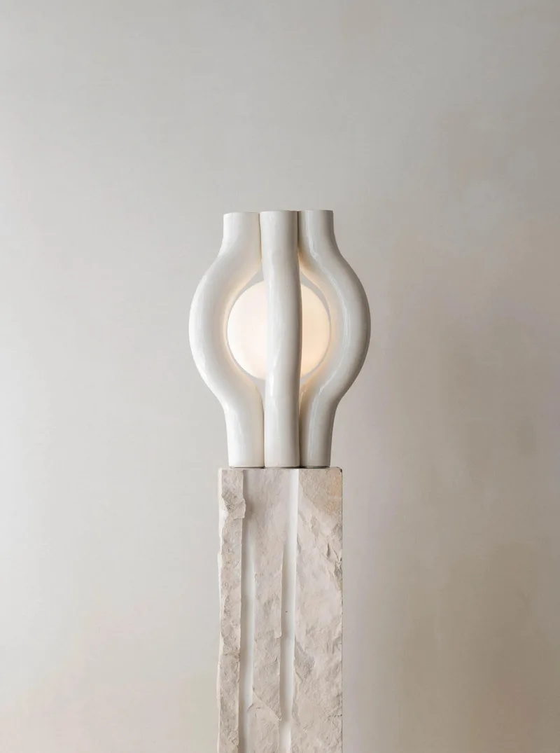 HALO LIGHT SCULPTURE by LOUISE ROE in CE – interior photo
