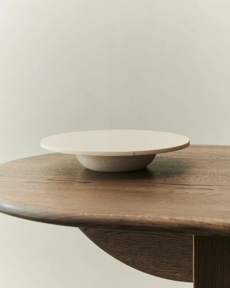 GALLERY OBJECT CAKE DISPLAY 08 by LOUISE ROE in Limestone – interior photo