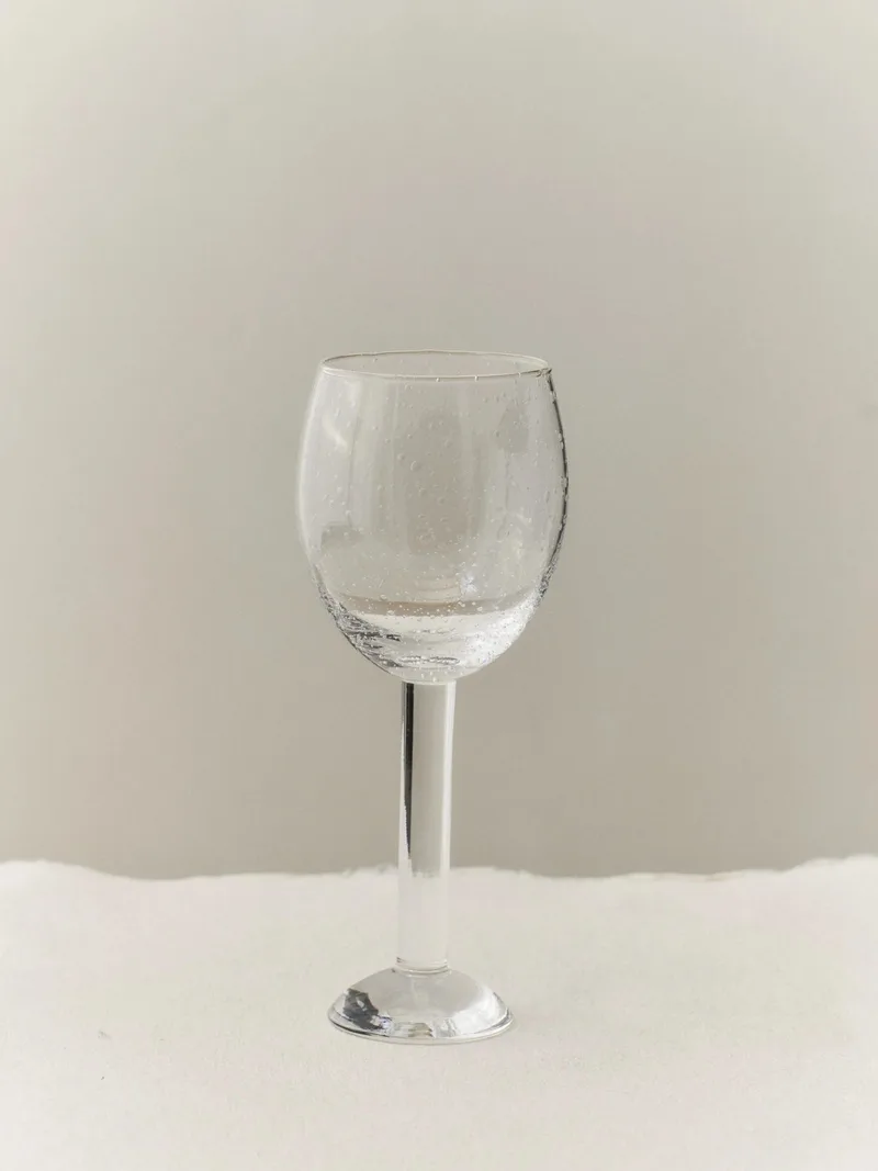 BUBBLE GLASS WINE von LOUISE ROE – Ambientefoto