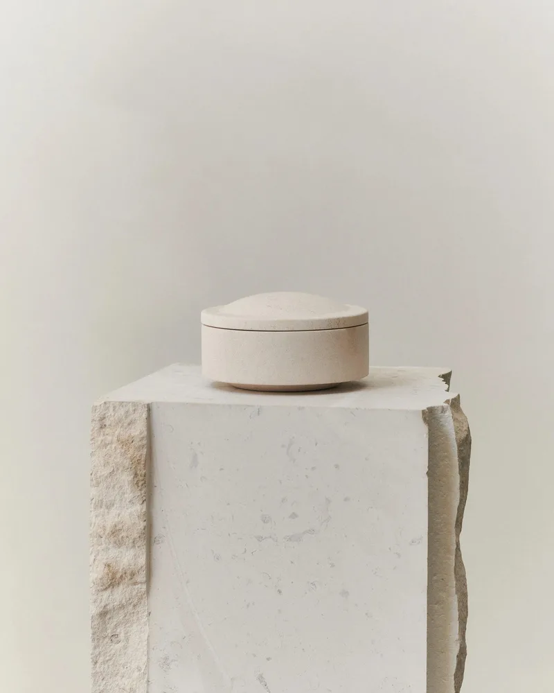 GALLERY OBJECT JAR 07 by LOUISE ROE in Limestone – product photo