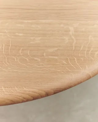 PILLABOUT TABLE 03 von LOUISE ROE in Natural Oak – Ambientefoto 3 von 7