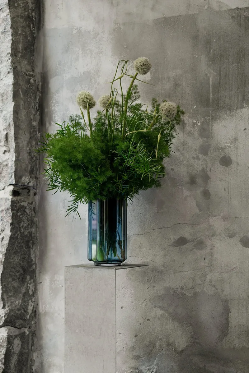 FUNKI VASE ROUNDED GLASS by LOUISE ROE in Blue – interior photo