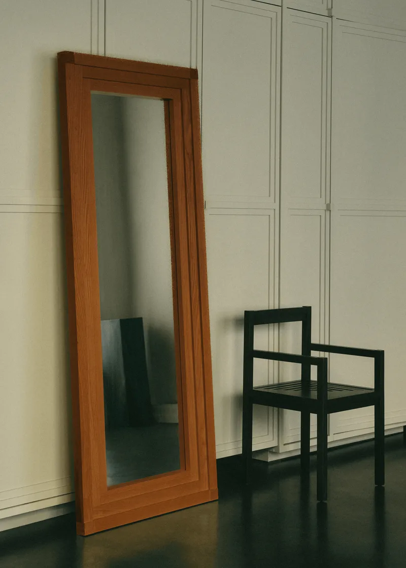 FRANKIE FRAME MIRROR 02 by LOUISE ROE in Golden Brown – interior photo