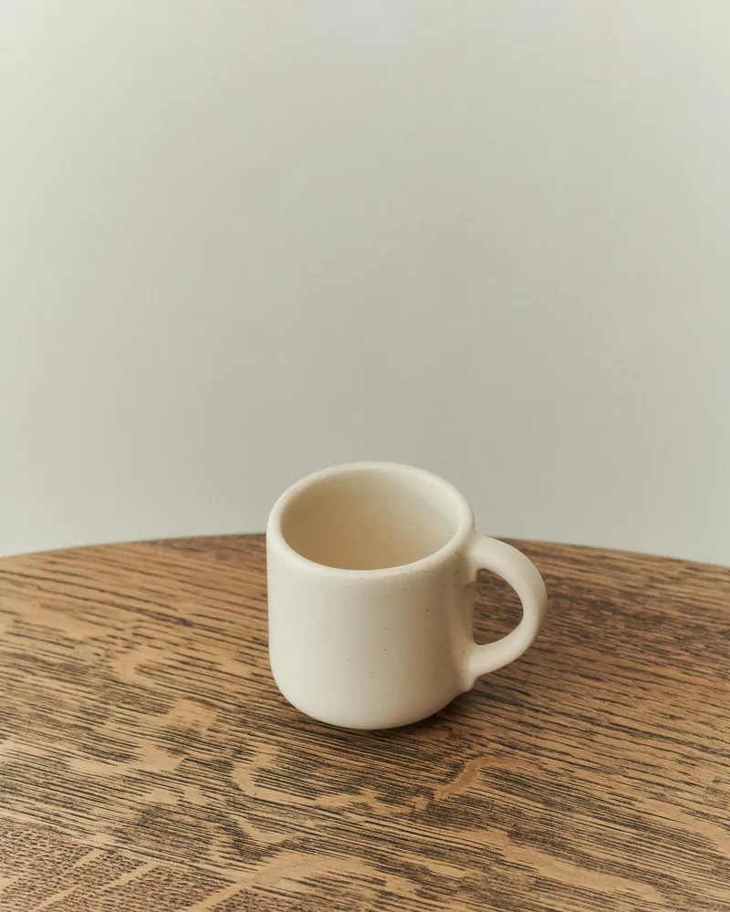 PISU 17 ESPRESSO CUP by LOUISE ROE in Vanilla White, BUNDLE (4 CUPS) – interior photo