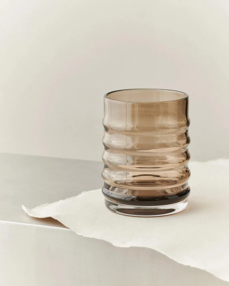 WILMA VASE von LOUISE ROE in Smoke – Produktfoto