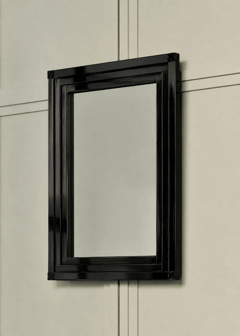 FRANKIE FRAME MIRROR 01 von LOUISE ROE in Black Lacquer – Ambientefoto