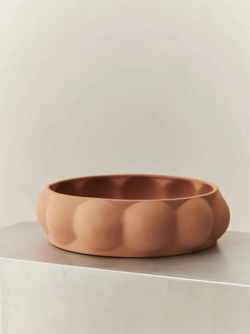 BALLOON TRAY 07 SANDED OCKER by LOUISE ROE – interior photo