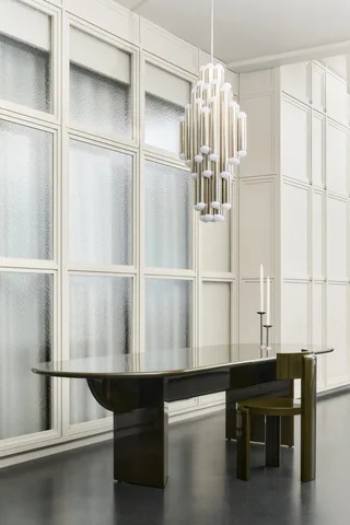 PILLABOUT TABLE 03 van LOUISE ROE in Olive Green Lacquer – sfeerfoto 7 van 7
