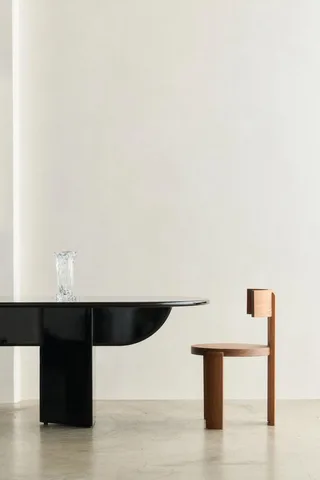PILLABOUT TABLE 02 by LOUISE ROE in Black Lacquer – interior photo 6 of 6