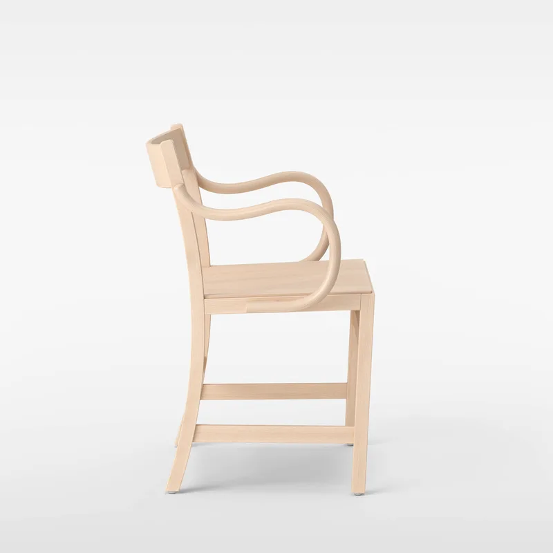 Waiter XL Armchair de Massproductions en Natural Beech – photo du produit