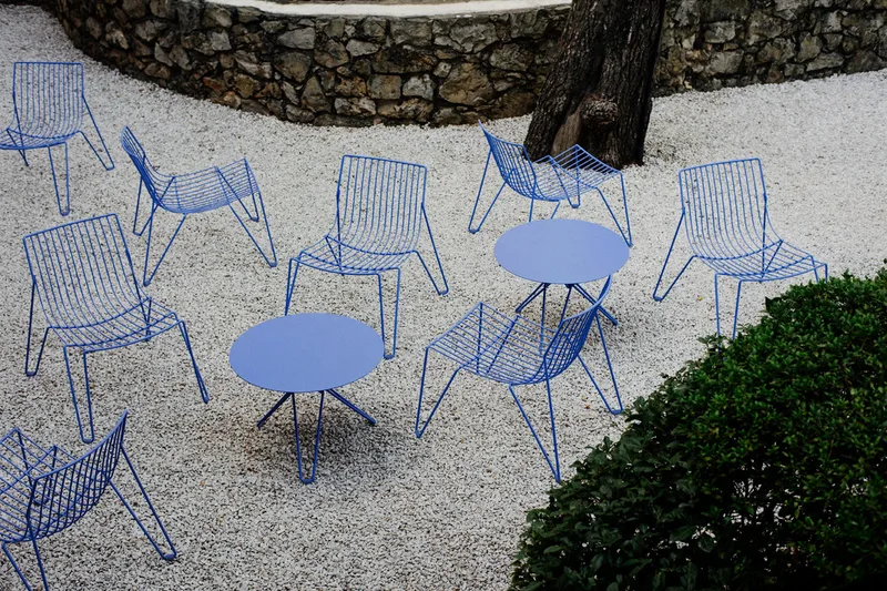 Tio Easy Chair by Massproductions in Black – interior photo 1 of 2