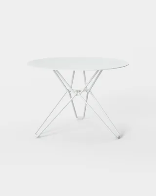 Tio Side Table H420 - D600 van Massproductions in White – productfoto 2 van 2