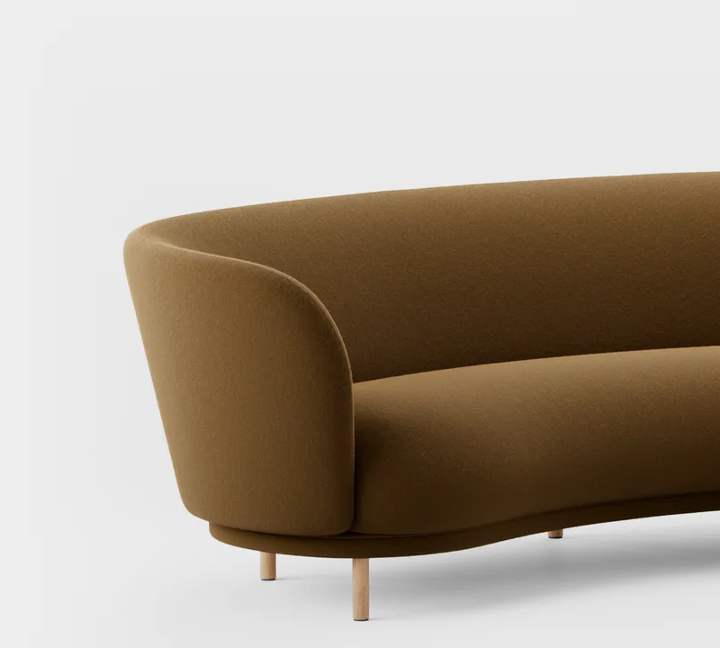 Dandy 3 Seater Sofa von Massproductions in Natural Oak/Kvadrat – Tonus 4 364 – Produktfoto