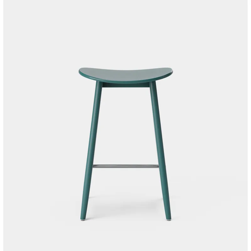 Icha Bar Stool van Massproductions in Library Green, 650 mm – productfoto