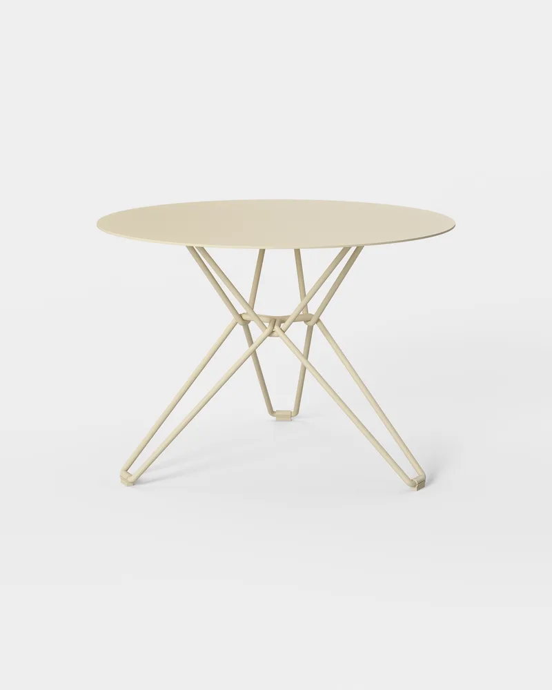 Tio Side Table H420 - D600 van Massproductions in Ivory – productfoto 2 van 2