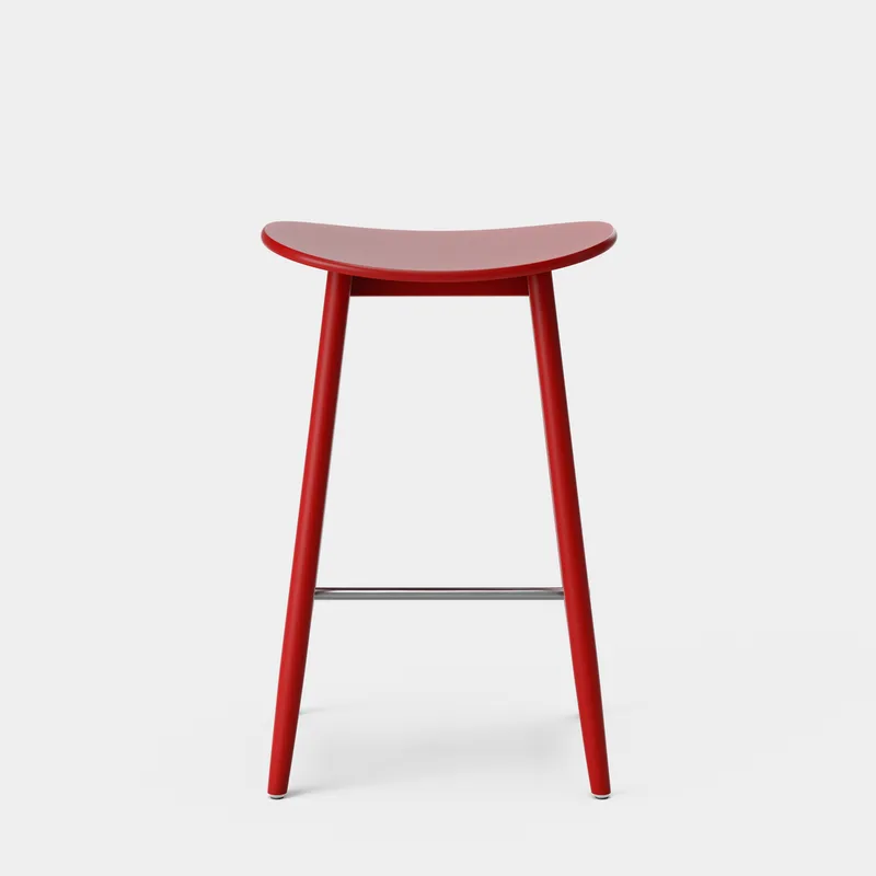 Icha Bar Stool van Massproductions in Red Lacquered Beech, 650 mm – productfoto
