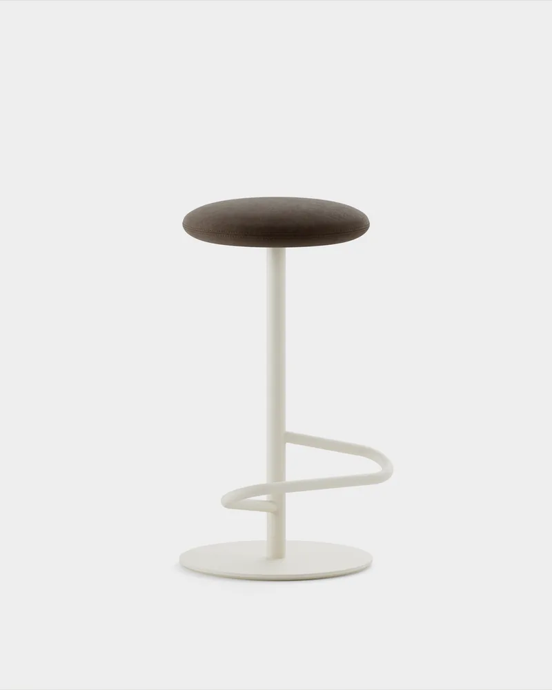 Odette Bar Stool H800 von Massproductions in Gabriel – Comfort+ 01566, Ivory – Produktfoto