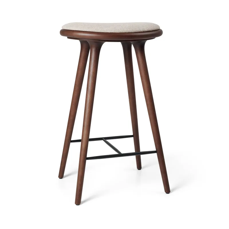 High Stool von Mater in Brown Beech w. Kvadrat Clay 0012, 74 cm – Produktfoto