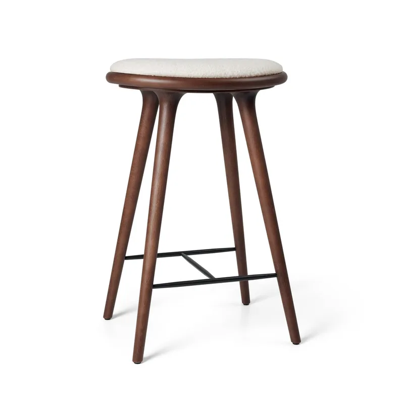 High Stool de Mater en Brown Beech w. Kvadrat Baru 0200, 69 cm – photo du produit