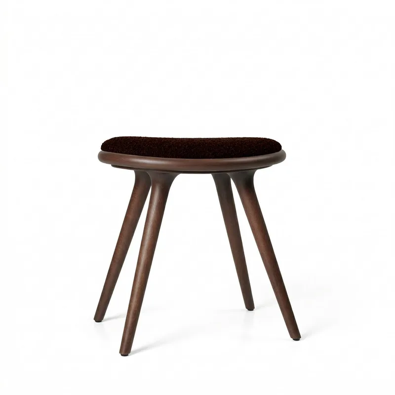 Low Stool von Mater in Brown Beech w. Kvadrat Baru 0390, 47 cm – Produktfoto