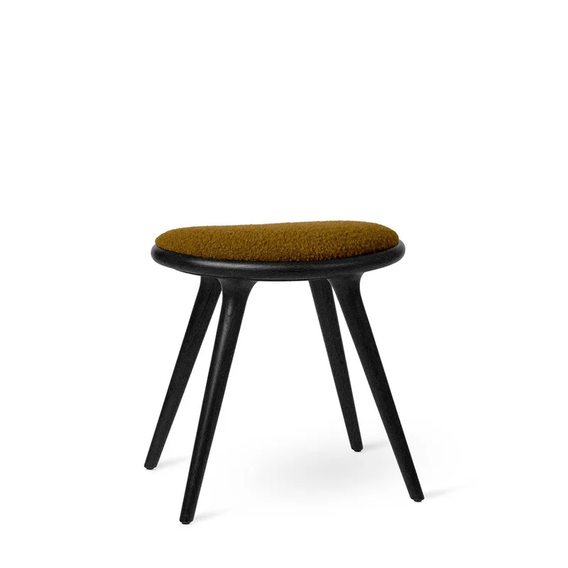 Low Stool van Mater in Black Oak w. Kvadrat Baru 0450, 47 cm – productfoto
