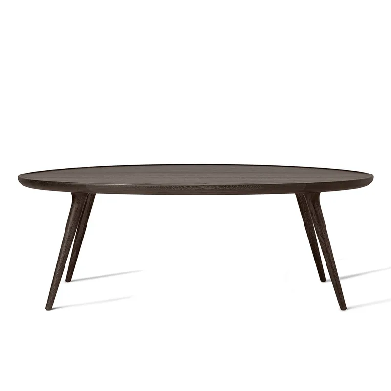 Accent Oval Lounge Table von Mater in Sirka Grey Stain Lacquered Oak – Produktfoto