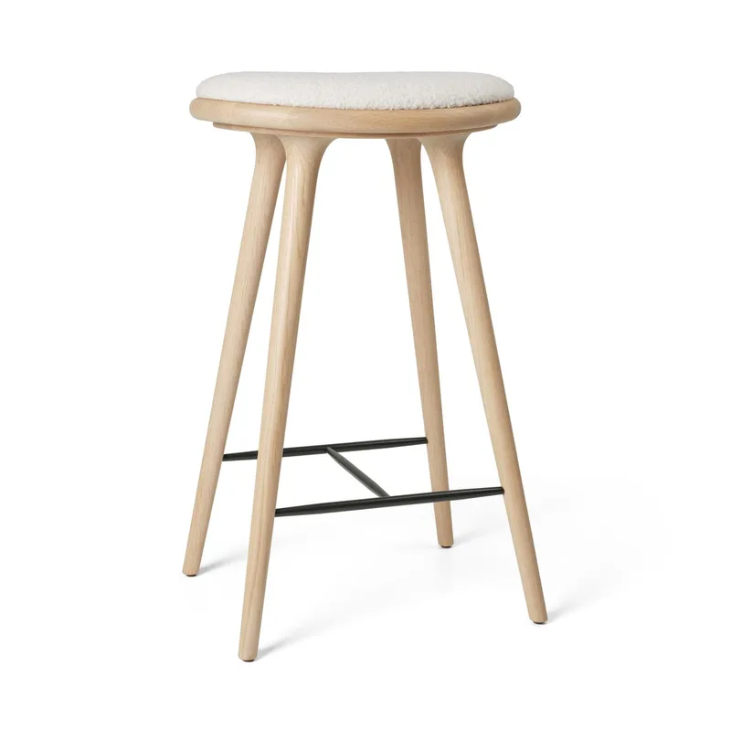 High Stool von Mater in Matt Oak w. Baru 0200, 74 cm – Produktfoto