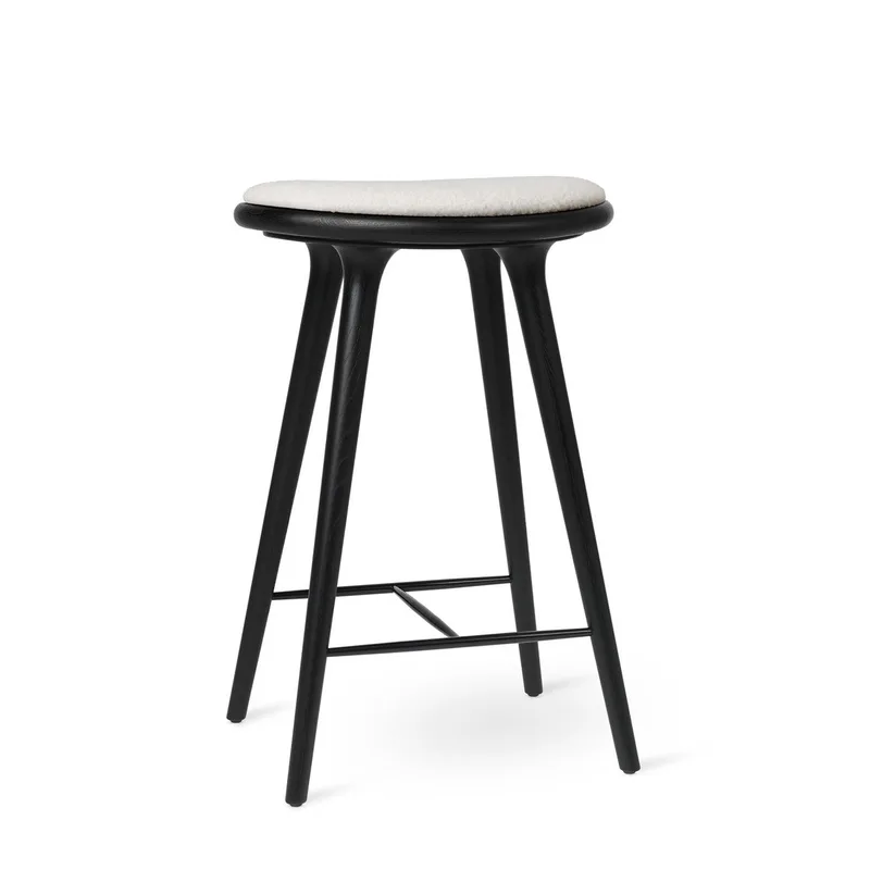 High Stool de Mater en Black Oak w. Baru 0200, 69 cm – photo du produit